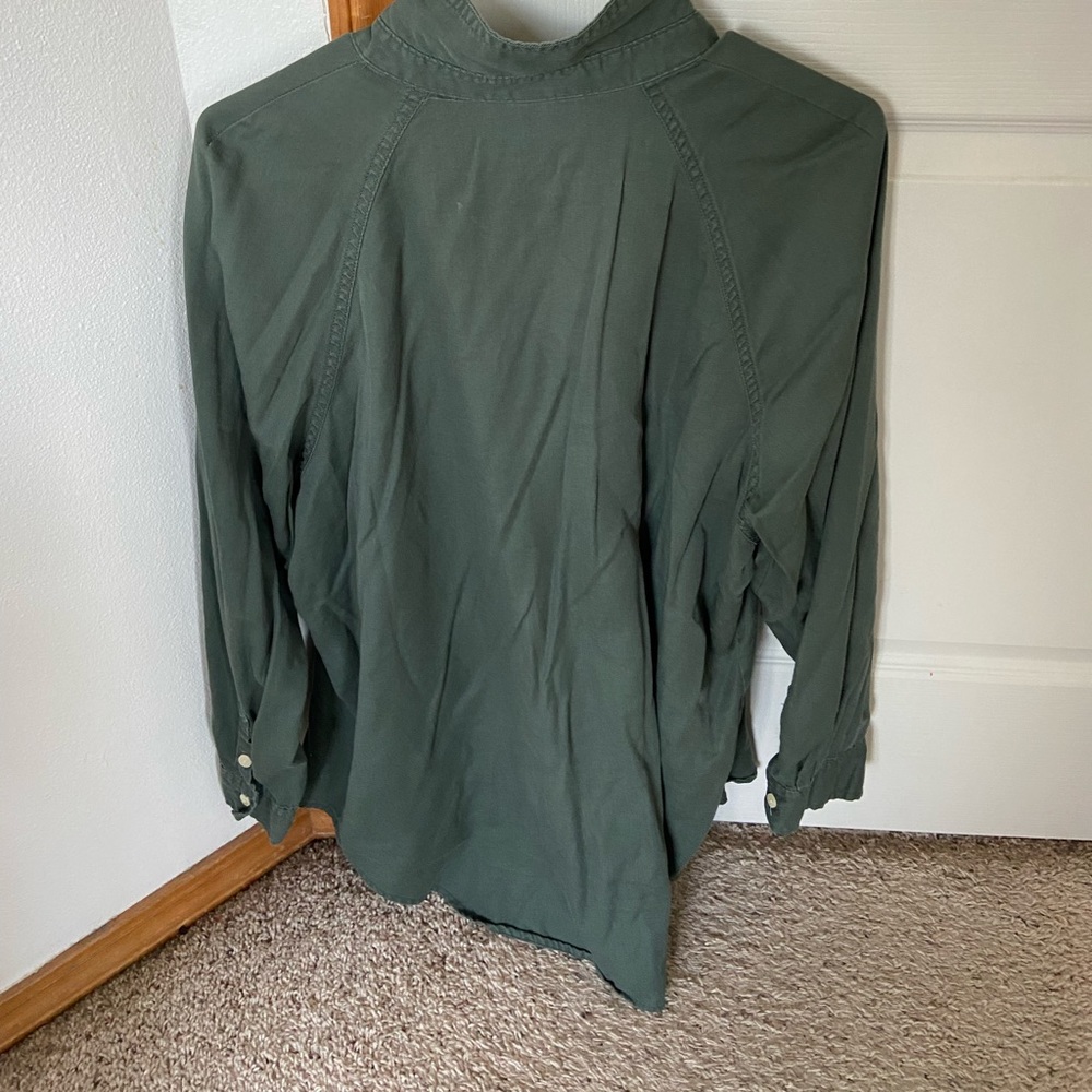 Green button up - Picture 2 of 3